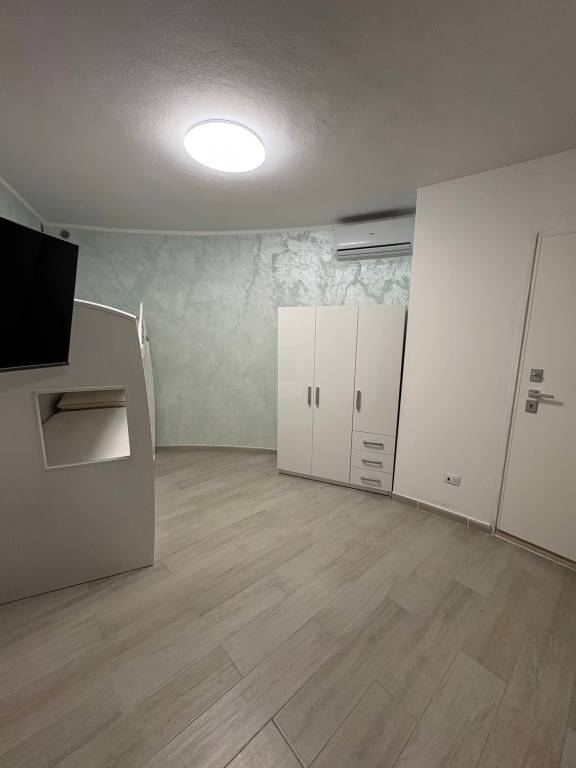 Apartment with 1 room for 5 persons — photo 3
