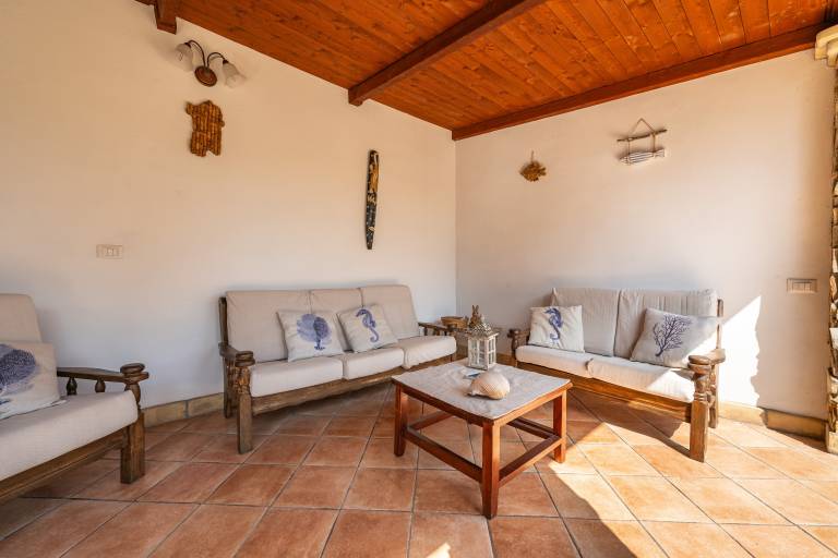 Villa with terrace, grill & garden | Garden view — photo 4