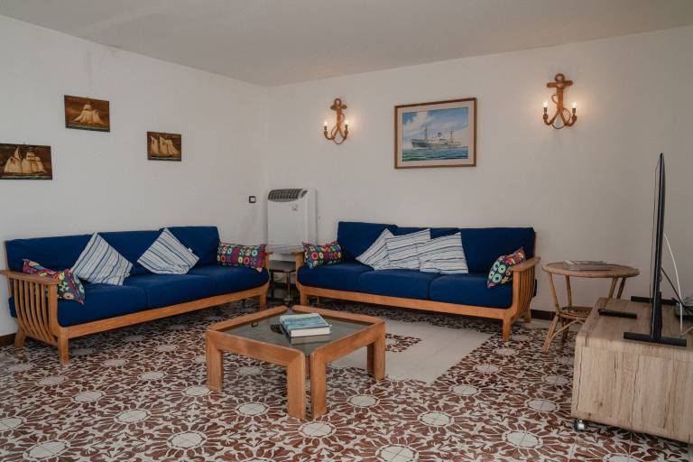 Child-friendly wonderful apartment with terrace, yard & barbeque | Sea view | Beach nearby | Pet-friendly — photo 2