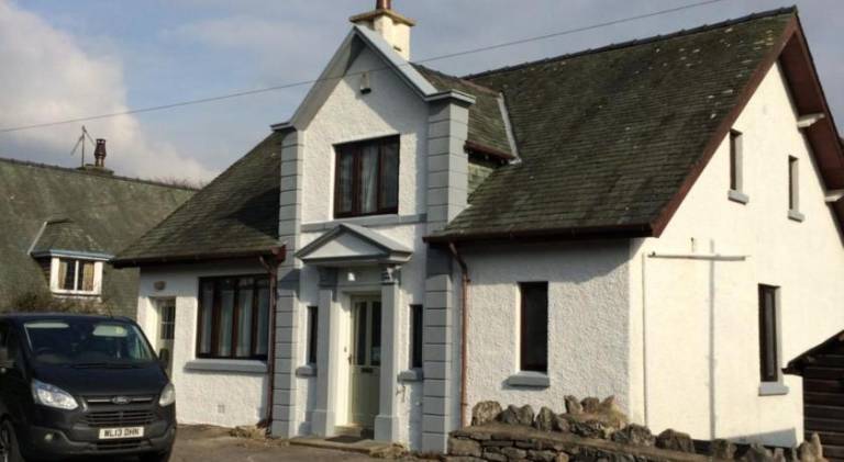 House with jacuzzi in Grange-over-Sands