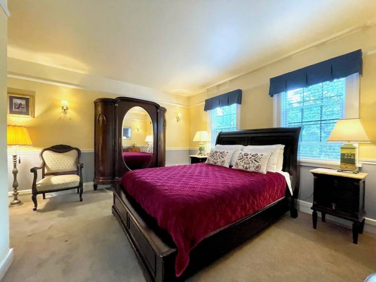 Bed & Breakfast  Capitol Hill