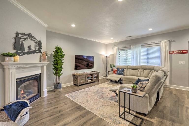 Pet-Friendly Flagstaff Escape w/ Fenced-In Yard! — photo 3