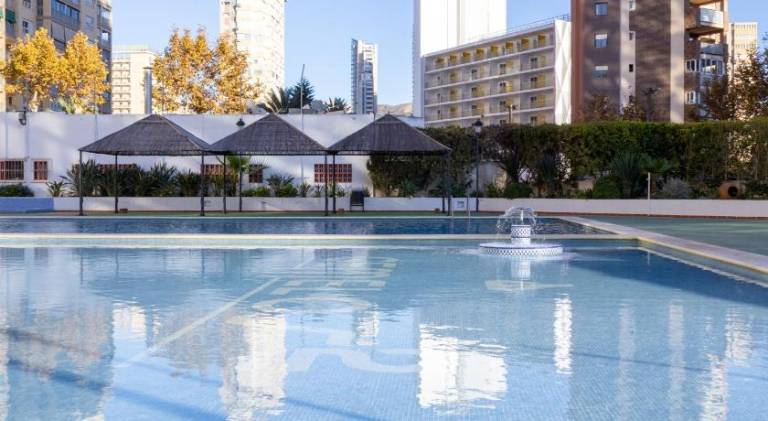 Apartment with pool in Benidorm