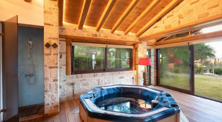 Villa with BBQ, sauna & private pool | Dogs allowed — photo 3