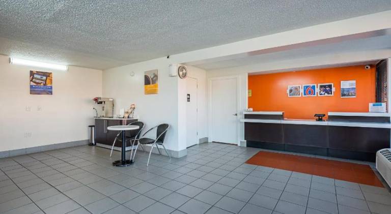 Motel 6 Perry, GA — photo 4