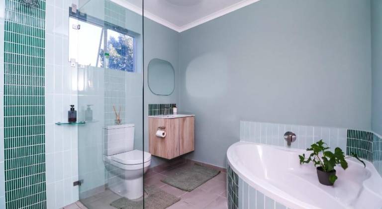 Vacation home with pool | Pet-friendly — photo 2