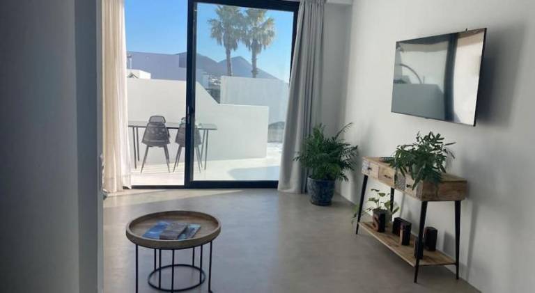 Private loft-sea views-Jacuzzi — photo 2