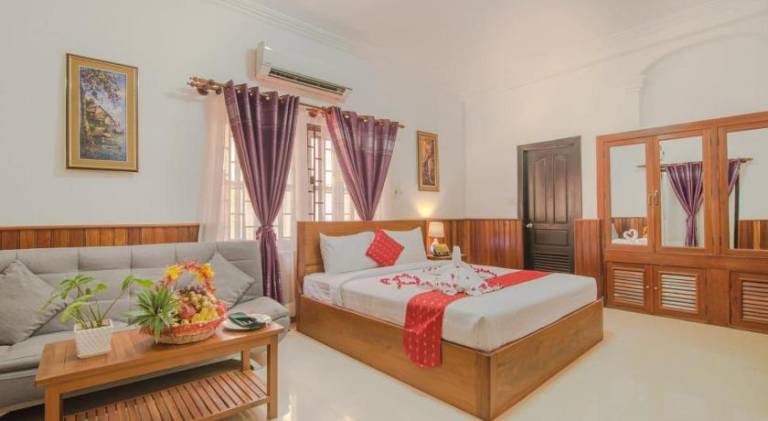 Ravoeun Angkor Boutique — photo 2