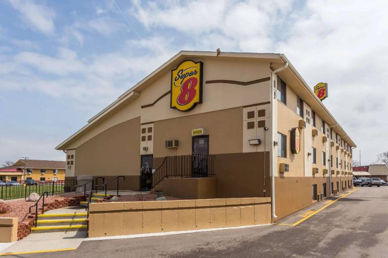 Super 8 By Wyndham Janesville in Janesville, WI