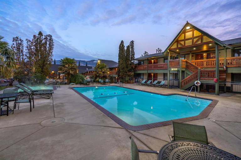Best Western Windsor Inn in Ashland, OR