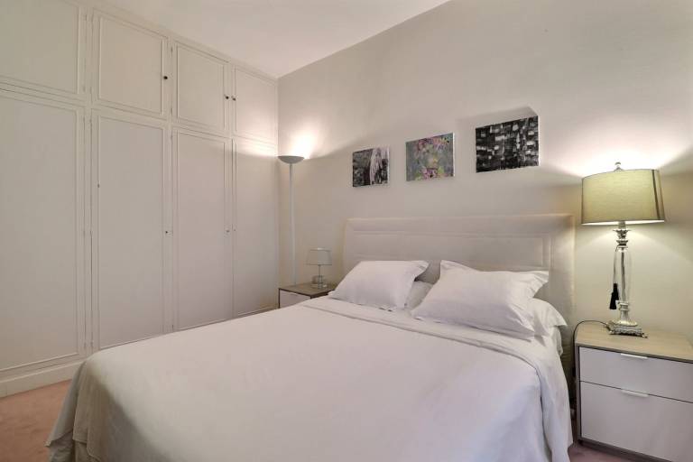 Holiday apartment | Near Jardins du Trocadéro | Dogs allowed — photo 2
