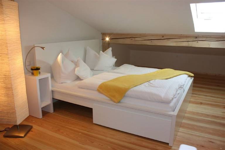 Holiday apartment with a gallery in Garmisch-Partenkirchen — photo 5