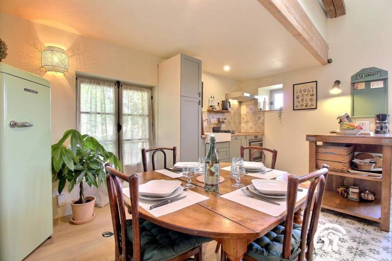 Gite with barbecue, patio & yard — photo 2