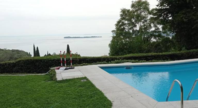 Holiday apartment with terrace & pool | Pets are welcome — photo 3