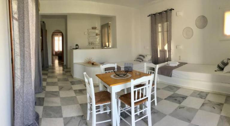 Holiday apartment with yard & barbecue — photo 3