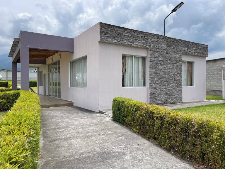 House  Ibarra