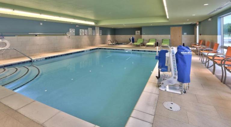 Holiday Inn Express & Suites Roswell By IHG — photo 4