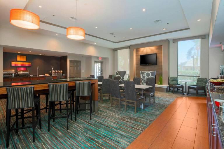 Residence Inn by Marriott Bakersfield — photo 2