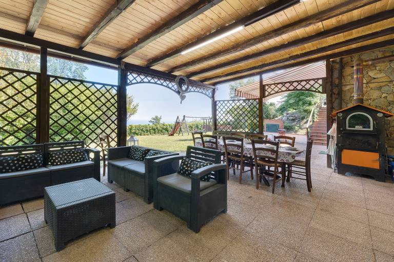 Villa 'Gloria Guest House' with Sea View, Wi-Fi and Air Conditioning — photo 3