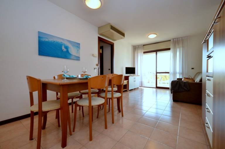 Children-friendly lovely rental apartment with patio | Sea view | Close to the beach | Pets allowed — photo 3