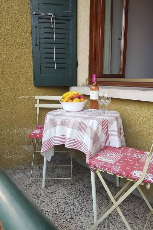 In Salò mit Grill, Terrasse und Garten — photo 3