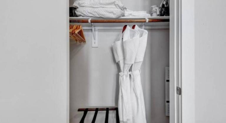 Pleasant apartment with pool | Pet-friendly — photo 4
