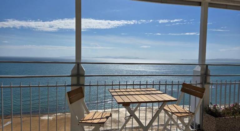 Suite Torre Azzurra B&B - Rooftop Sea View in Follonica