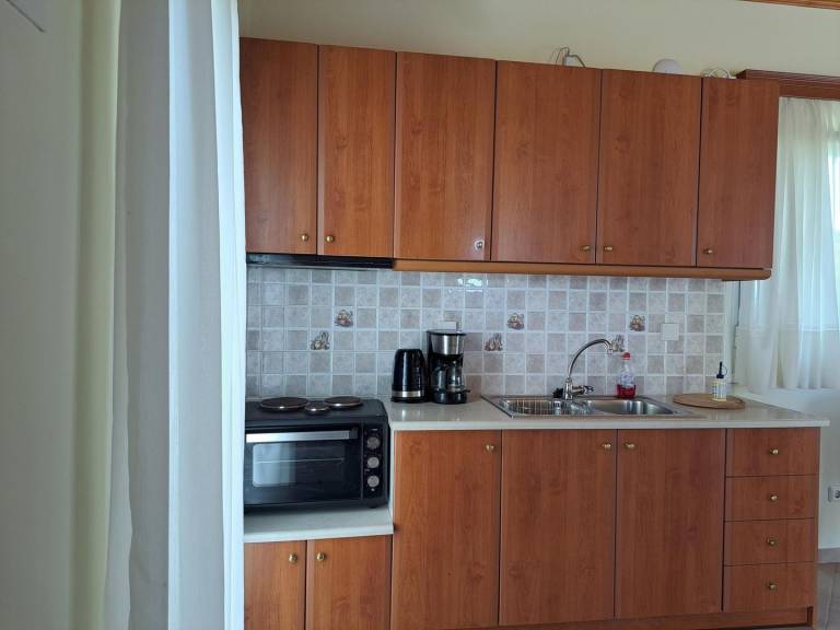 Romantic holiday house, beautiful located, close to the sea Messenia, Peloponnese — photo 3