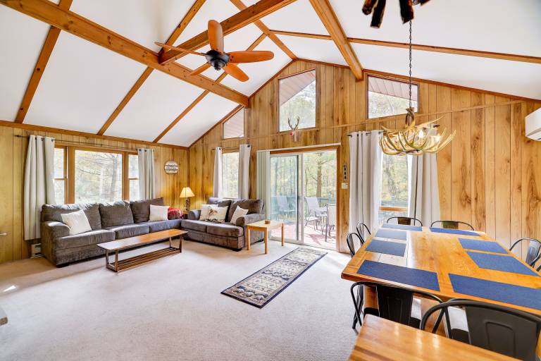 Lake Harmony, PA Vacation Rentals from 151 Hometogo