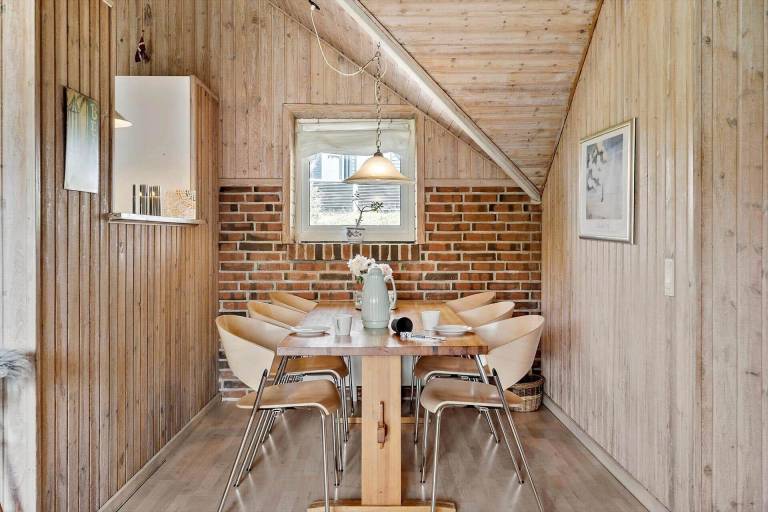 Vacation home with barbecue, sauna & terrace | Beach nearby | Dogs allowed — photo 4
