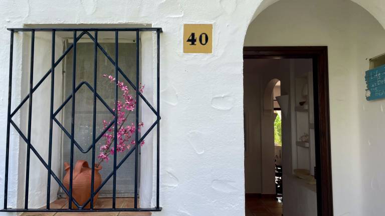 Pleasant house with terrace, barbeque & pool | Pet-friendly — photo 4