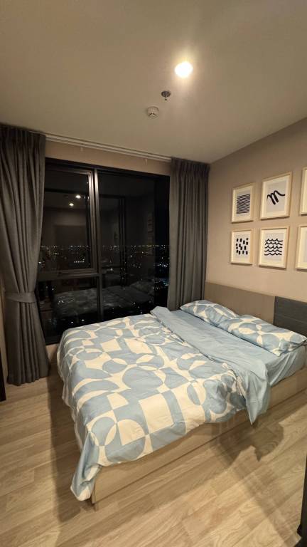 Dedicated room with terrace & pool | Pool view — photo 3