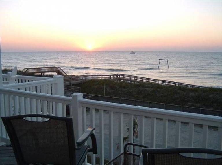 House Surf City