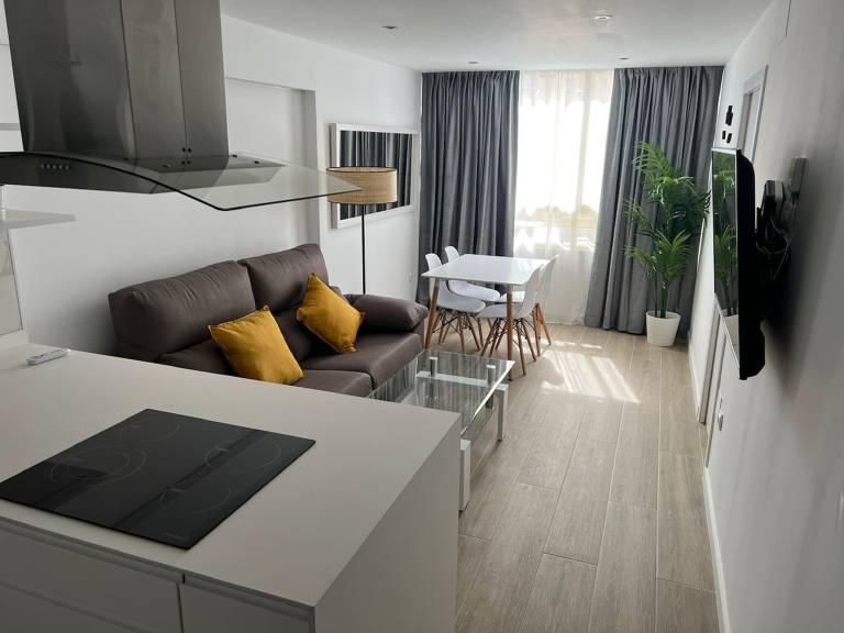 Family-oriented lovely rental apartment with pool & garden | Pets allowed — photo 4