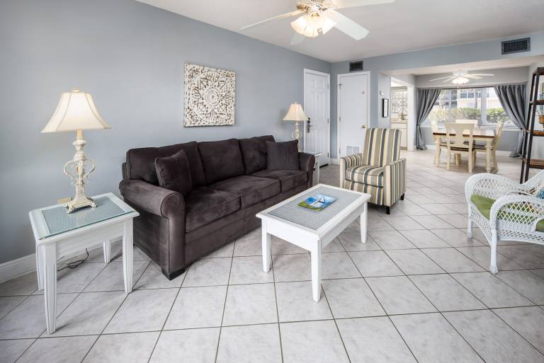 204A - 1BR/1 Bath at Seaspray Condos on Okaloosa Island, Fort Walton Beach, Fl — photo 4