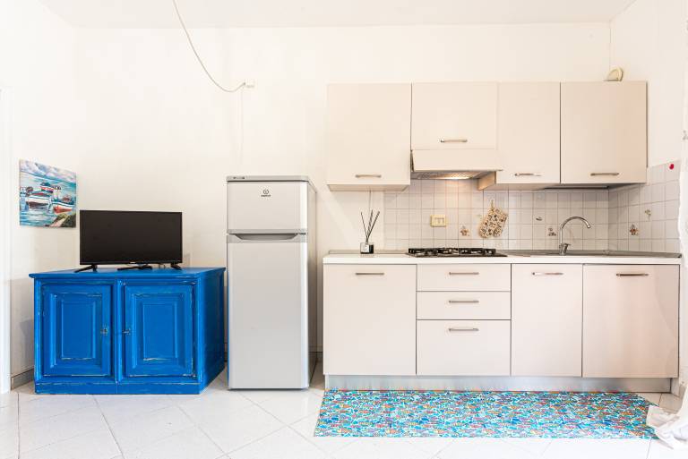 Rental apartment with patio & barbeque | Mountain view — photo 5
