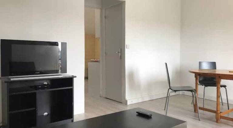 Apartment with 2 rooms for 5 persons — photo 2
