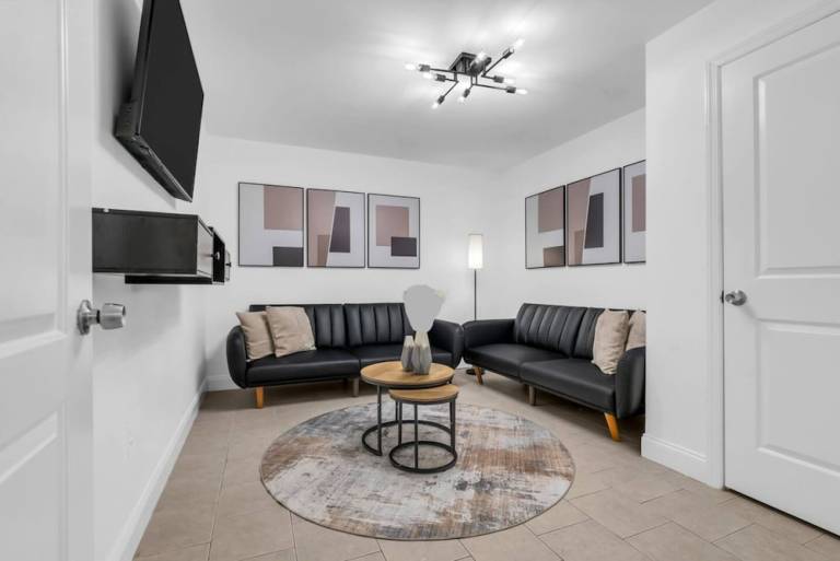 Apartment Elmwood Park