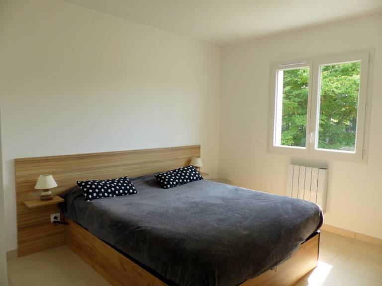 Gite with patio & yard — photo 4