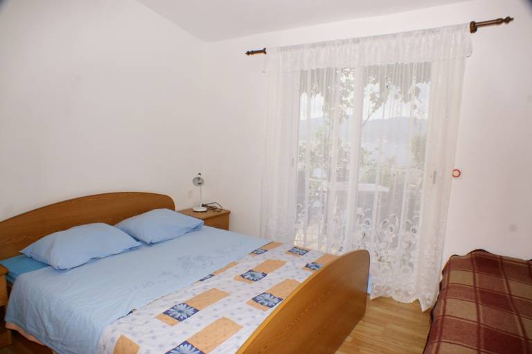 Two bedroom apartment with terrace and sea view Viganj, Pelješac (A-260-a) — photo 4