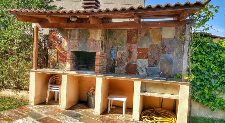 Villa with pool | Pet-friendly — photo 3