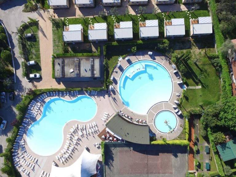Children-friendly mobile home with pool & terrace | Beach nearby | Dogs allowed — photo 2
