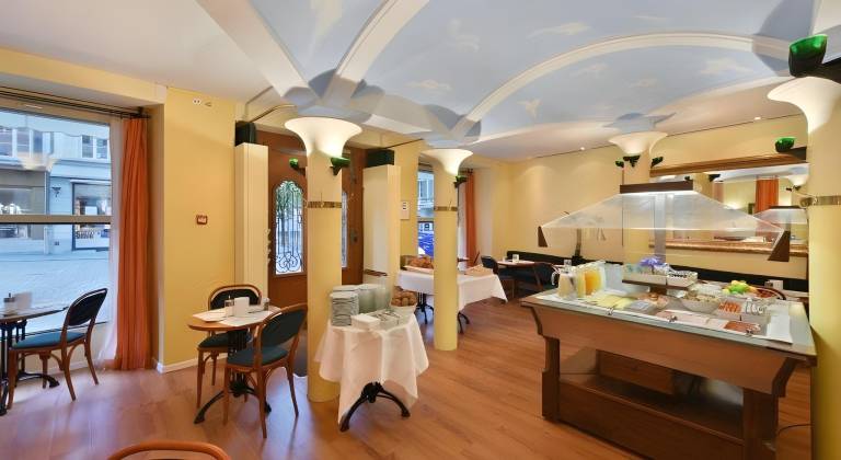 Altstadt Hotel Krone — photo 2