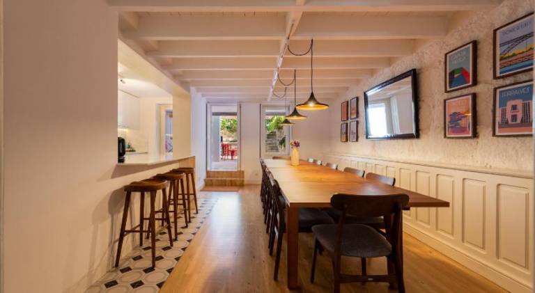 Fully equipped ample house with barbecue, yard & terrace | Perfect for remote work | Dogs allowed — photo 3