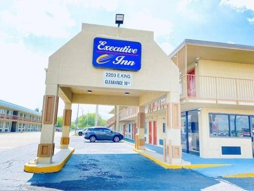 Executive Inn in Kingsville, TX