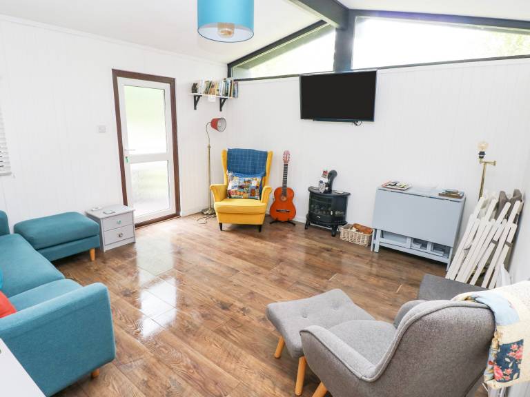 Children-friendly cottage with garden & pool | Dogs allowed — photo 3