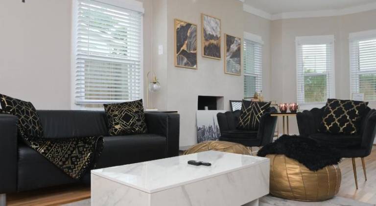 The Marbled Speakeasy - San Antonio Luxury Home by the Alamo in San Antonio, TX