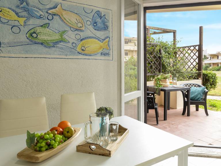 Rental apartment with garden, patio & pool — photo 3