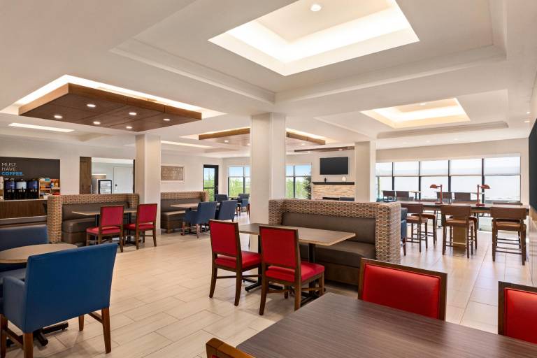 Holiday Inn Express Hotel & Suites Denver Airport By IHG — photo 4