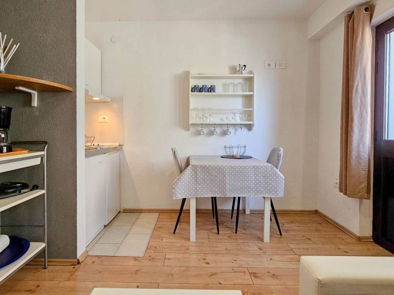 Rental apartment with patio | Dogs allowed — photo 5